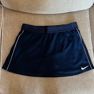 Nike Women's Nike Court Dri-FIT Tennis Skort Size M